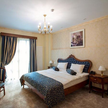 The Arlington Boutique Hotel Крайова Номер фото